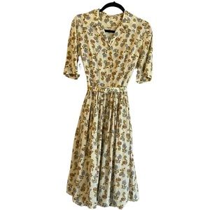 1950s floral dress short sleeve full skirt 1950s, 60s retro flowers floral
